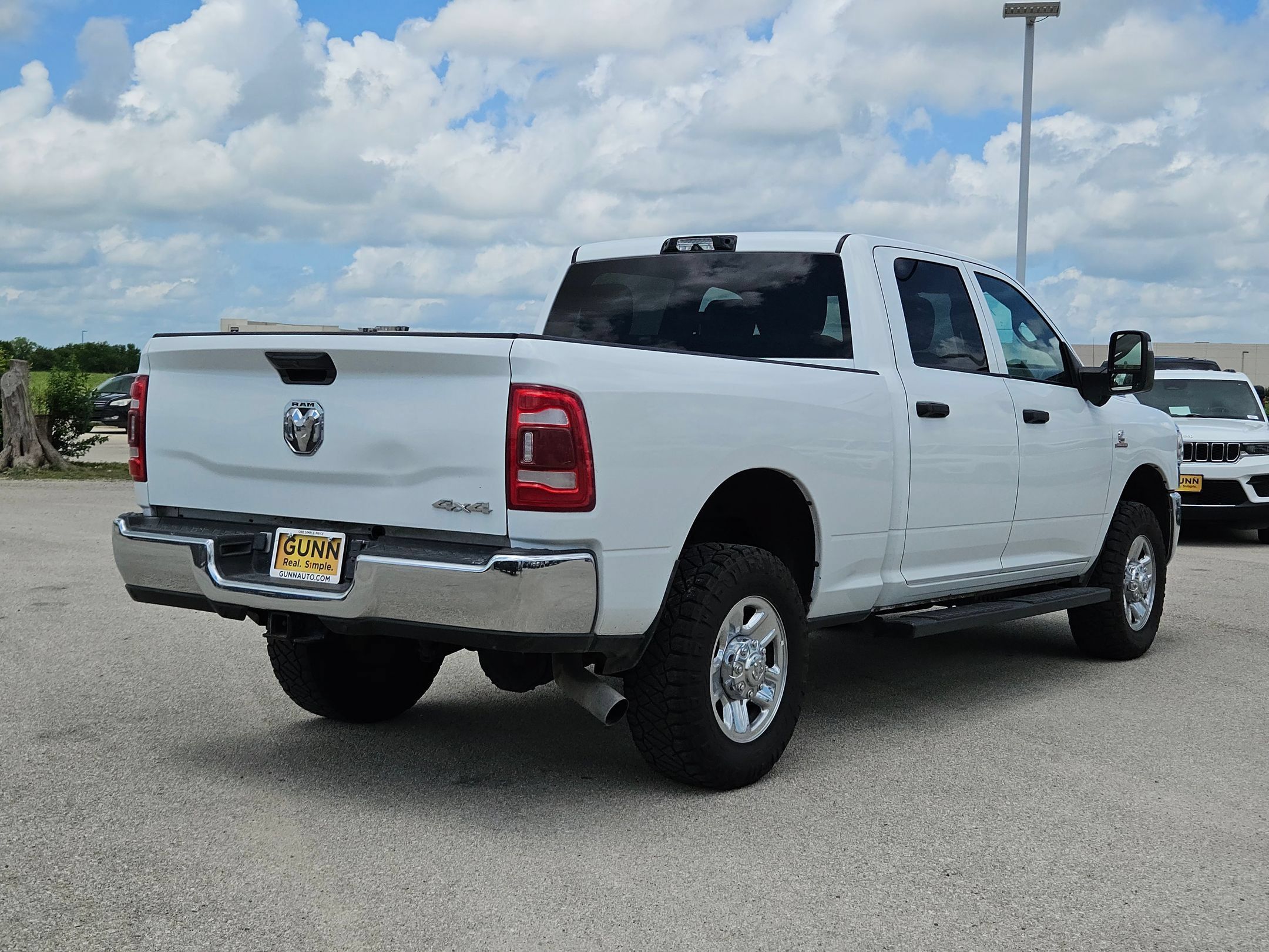 Used 2024 RAM 3500 Tradesman w/ Towing Technology Group AWD/4WD image 3