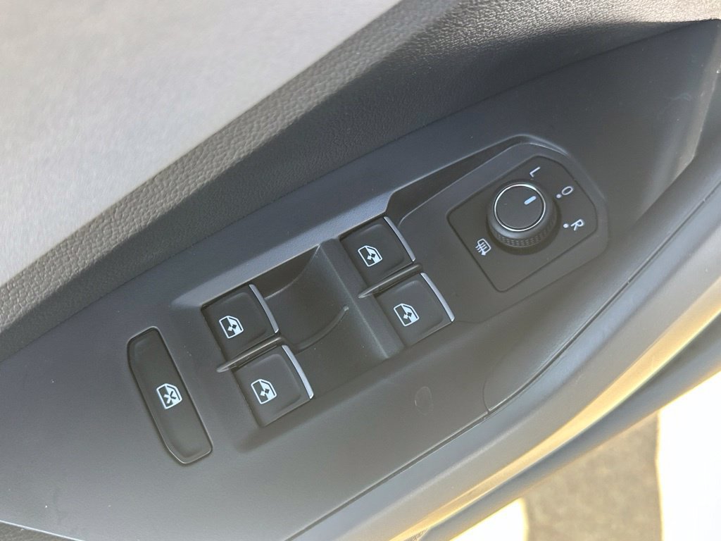 New 2027 Volkswagen Jetta SE FWD image 12