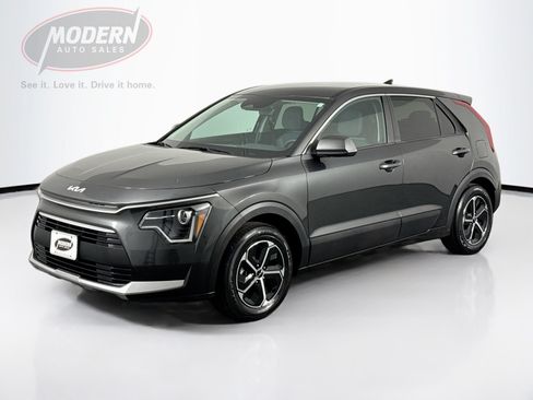 Used 2023 Kia Niro LX FWD image 1