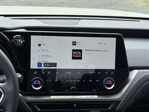 New 2026 Lexus TX 500h AWD image 10