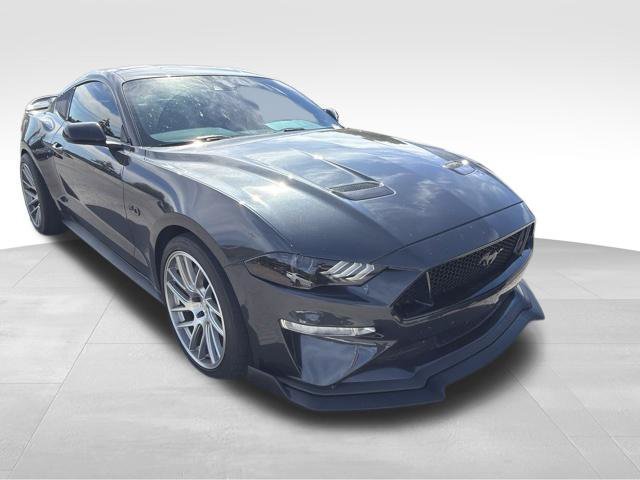 Used 2022 Ford Mustang GT RWD image 2