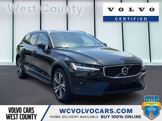 Certified 2025 Volvo V60 B5 Cross Country Plus AWD/4WD video 1