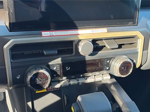 New 2025 Toyota Tacoma TRD Off-Road image 15