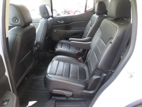 Used 2022 GMC Acadia Denali w/ Denali Ultimate Package AWD/4WD image 22