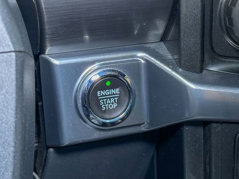 Certified 2022 Ford F150 Lariat w/ Equipment Group 502A High image 39