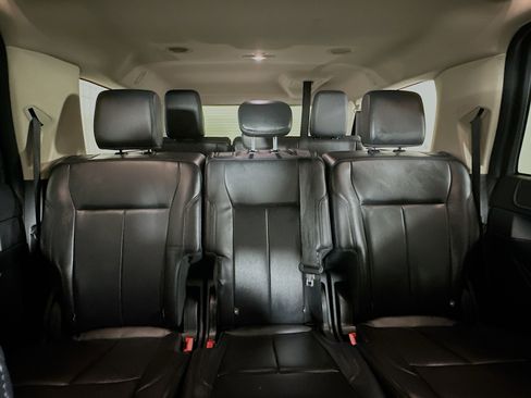 Used 2024 Ford Expedition Max XLT image 30