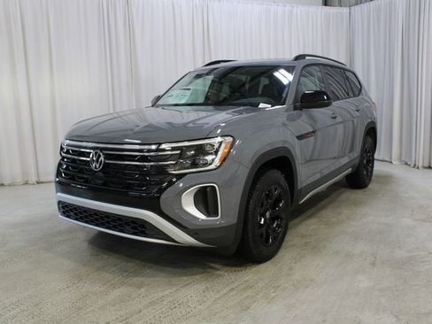 New 2026 Volkswagen Atlas Peak Edition AWD/4WD image 35