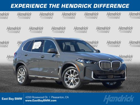 New 2026 BMW X5 xDrive40i image 1