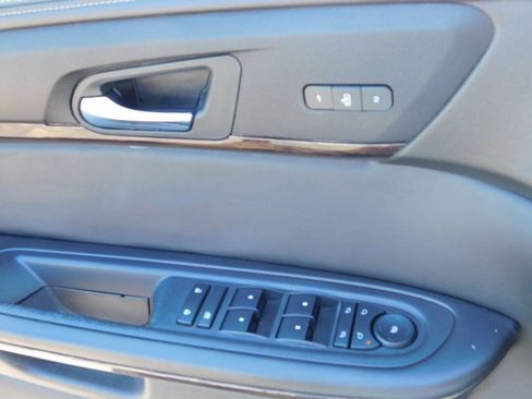 Used 2016 GMC Acadia Denali AWD/4WD image 21