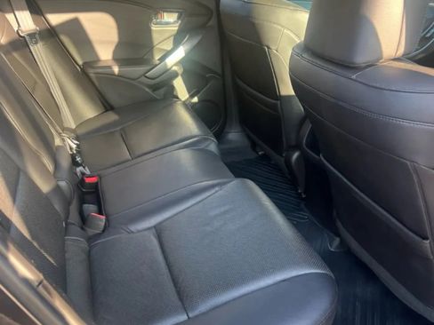 Used 2015 Acura RDX Sport Utility 4D image 9