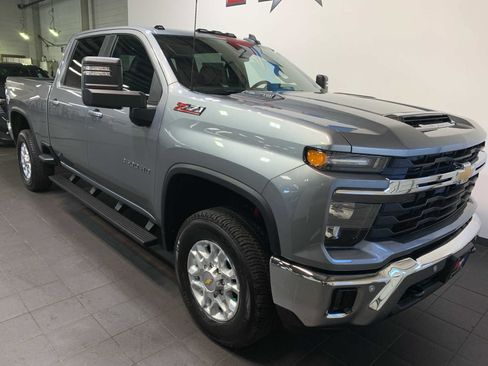 New 2026 Chevrolet Silverado 3500 LT w/ All Star Edition image 2
