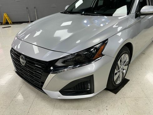 Used 2023 Nissan Altima 2.5 S FWD image 33