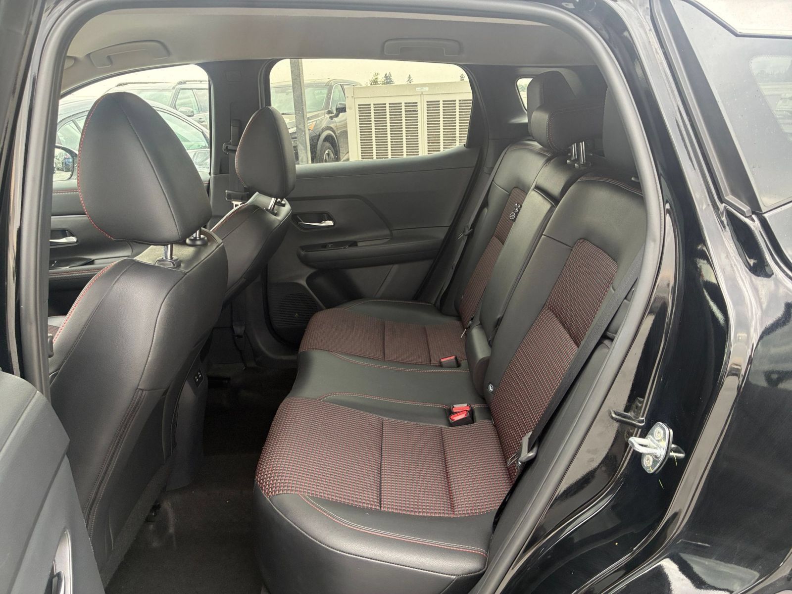 Used 2026 Nissan Kicks SR AWD/4WD image 24
