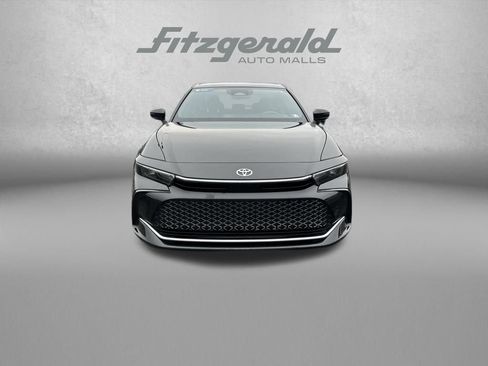 Used 2024 Toyota Crown XLE image 2