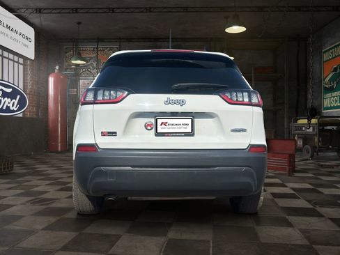 Used 2019 Jeep Cherokee Latitude w/ Popular Appearance Group image 5