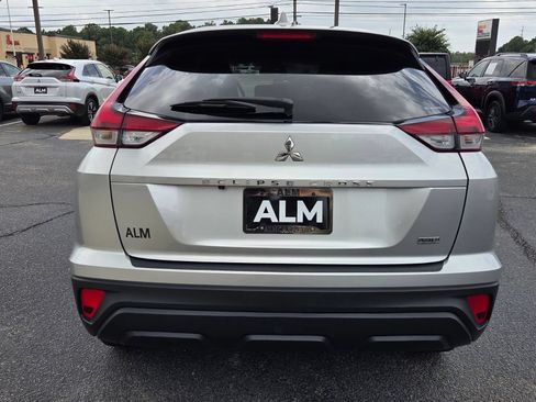 Used 2024 Mitsubishi Eclipse Cross LE AWD/4WD image 9