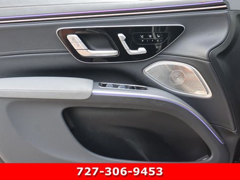 Certified 2023 Mercedes-Benz EQS 580 4MATIC SUV w/ Exclusive Trim Package image 15