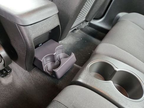 Used 2009 Pontiac G6 GT image 24