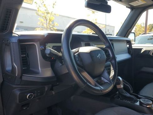 Used 2022 Ford Bronco Outer Banks image 18