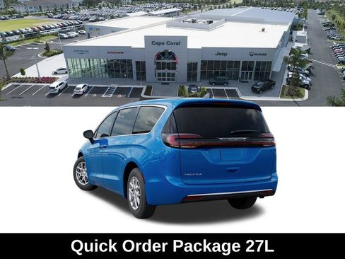 New 2027 Chrysler Pacifica Select FWD image 3