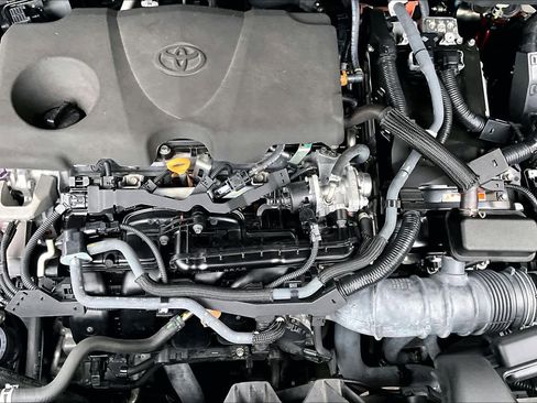 Certified 2023 Toyota Sienna XLE FWD image 32