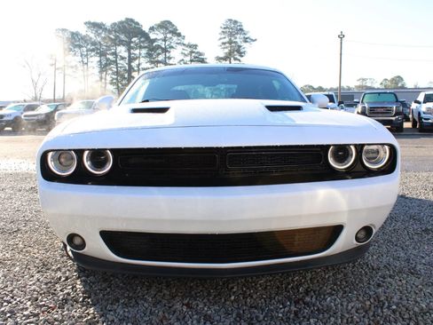 Used 2021 Dodge Challenger SXT w/ Driver Convenience Group image 4