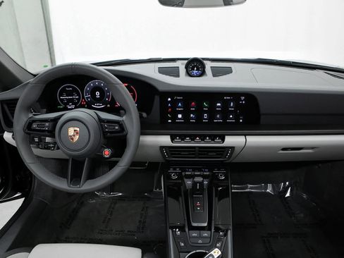 Certified 2025 Porsche 911 Carrera image 13