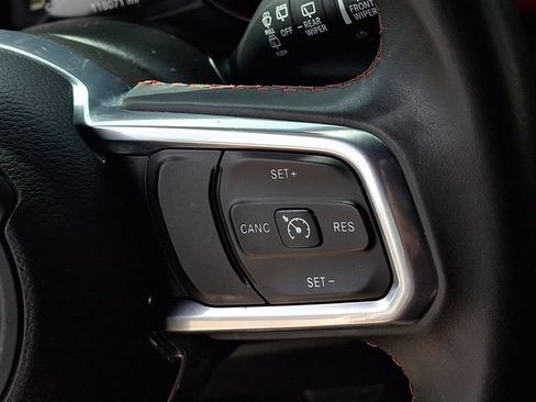 Used 2019 Jeep Wrangler Unlimited Rubicon w/ LED Lighting Group AWD/4WD image 21