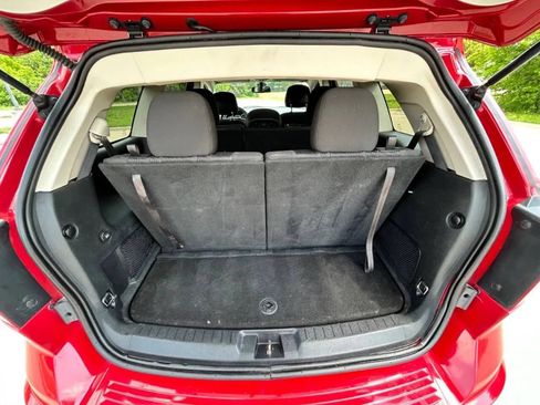 Used 2019 Dodge Journey SE FWD image 11