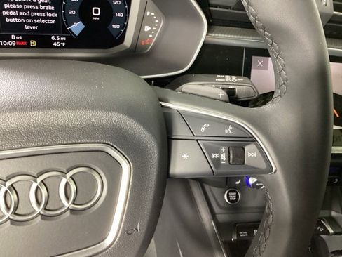 Used 2025 Audi Q3 2.0T Premium w/ Convenience Package image 29