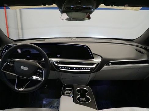 Certified 2024 Cadillac Lyriq Sport AWD/4WD image 8