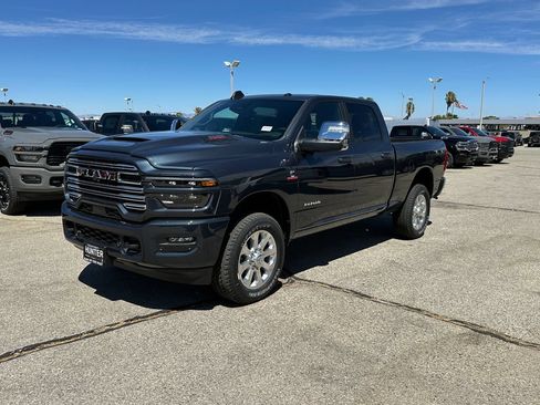 New 2026 RAM 2500 Laramie w/ Sport Appearance Package AWD/4WD image 2
