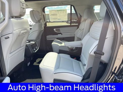 New 2026 Ford Expedition Platinum w/ Platinum Ultimate Package AWD/4WD image 19