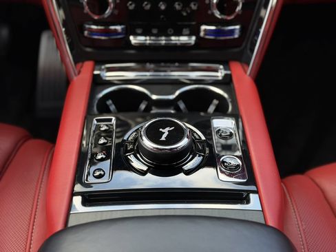 Used 2021 Rolls-Royce Cullinan AWD/4WD image 26