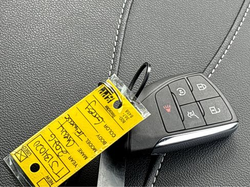 Used 2026 Chevrolet Traverse LT w/ Sun and Wheel Package image 26