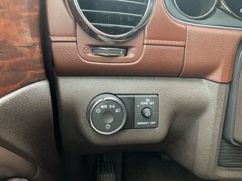 Used 2014 Buick Enclave Leather AWD/4WD image 21