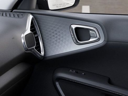 New 2025 Kia Soul LX w/ LX Technology Package image 25