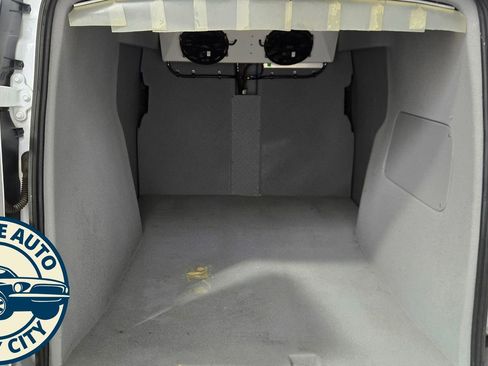 Used 2016 Ford Transit Connect XL image 29