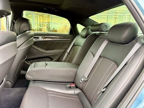 Used 2018 Genesis G80 3.3T Sport image 10