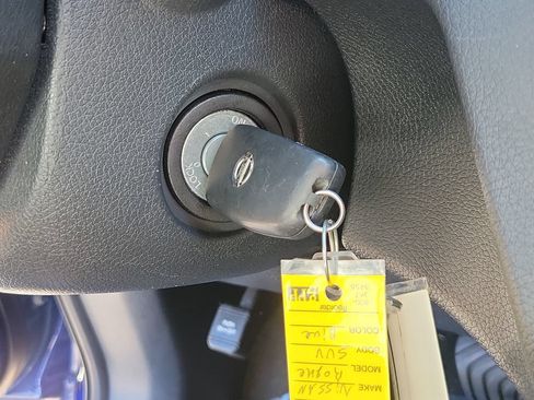 Used 2019 Nissan Rogue S FWD image 28