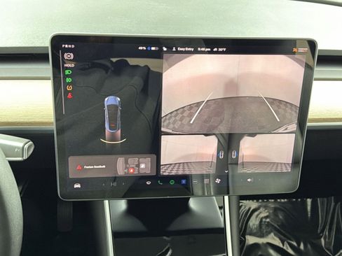 Used 2020 Tesla Model Y Long Range image 19