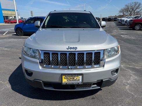 Used 2013 Jeep Grand Cherokee Laredo w/ Laredo E Group image 8
