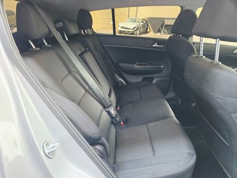 Used 2019 Kia Sportage LX image 16