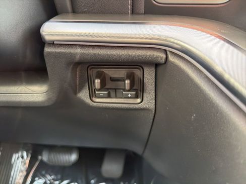 Certified 2025 Ford Expedition Max Platinum image 32