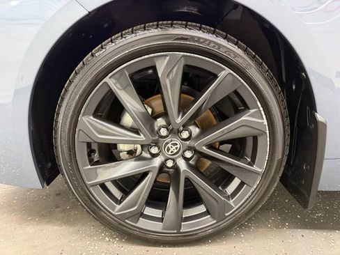 Used 2025 Toyota Corolla SE AWD/4WD image 19
