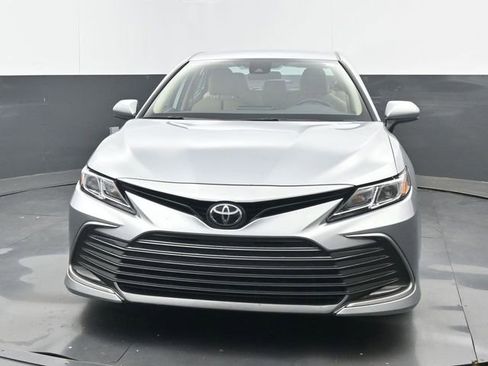 Used 2023 Toyota Camry LE FWD image 5
