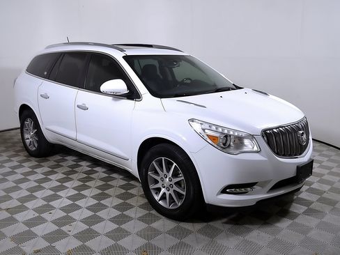 Used 2017 Buick Enclave Leather FWD image 7