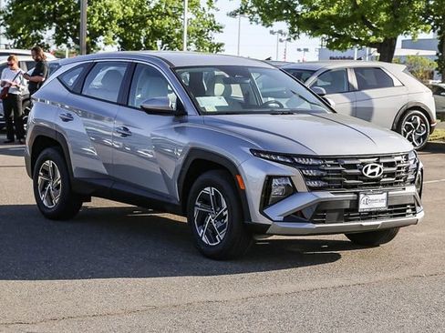 New 2026 Hyundai Tucson Blue SE image 6