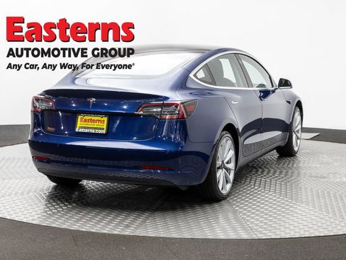 Used 2018 Tesla Model 3 RWD image 5