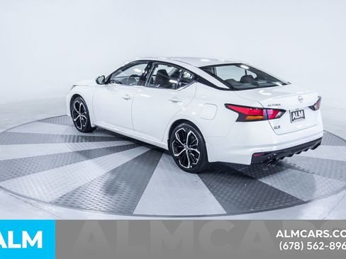 Used 2025 Nissan Altima 2.5 SR FWD image 7